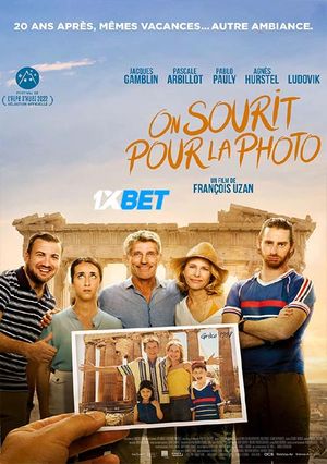 On Sourit Pour La Photo (2022) 720P Hdcam [Hindi (Voice Over) + English]